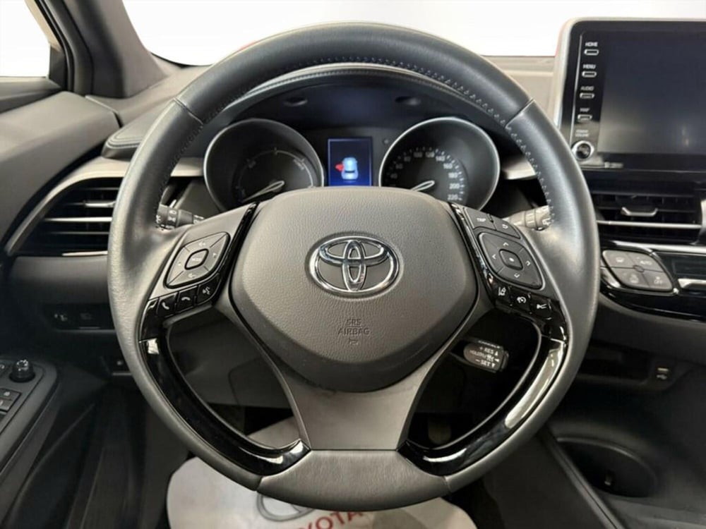 Toyota Toyota C-HR usata a Monza e Brianza (8)
