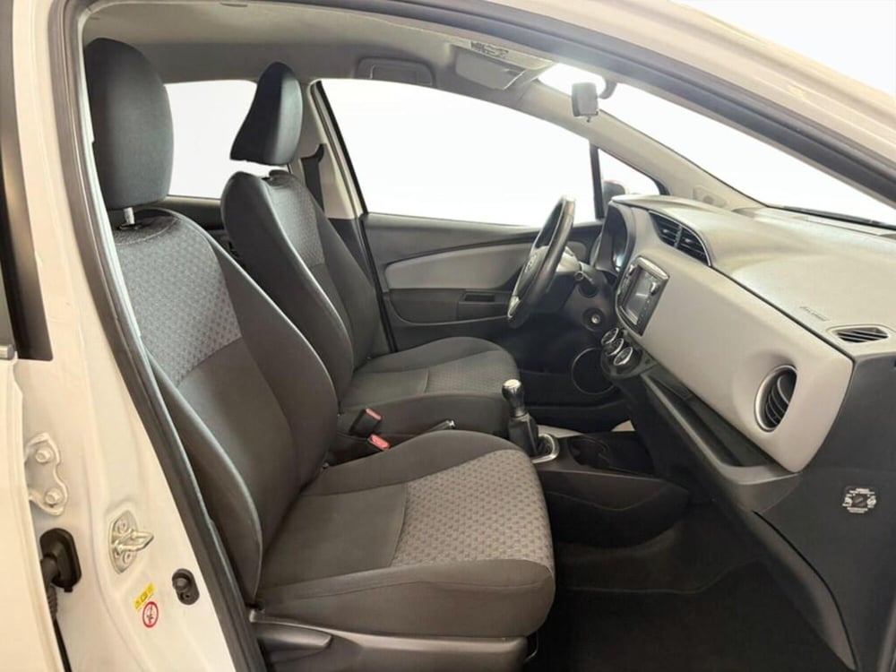 Toyota Yaris usata a Monza e Brianza (9)