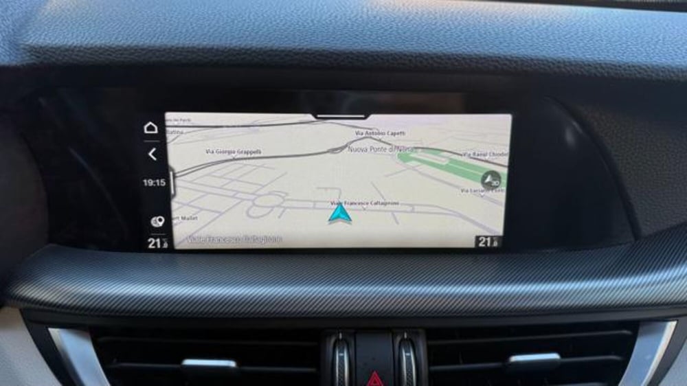 Alfa Romeo Stelvio usata a Roma (9)