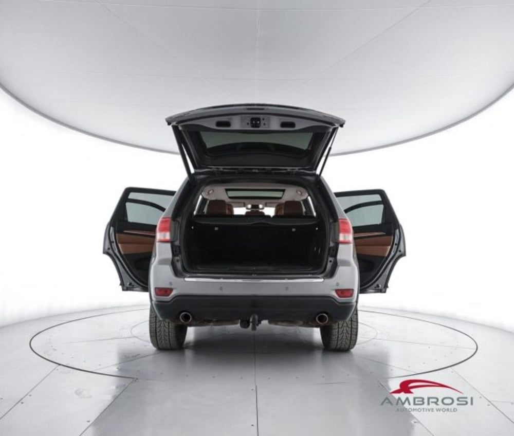 Jeep Grand Cherokee usata a Perugia (7)