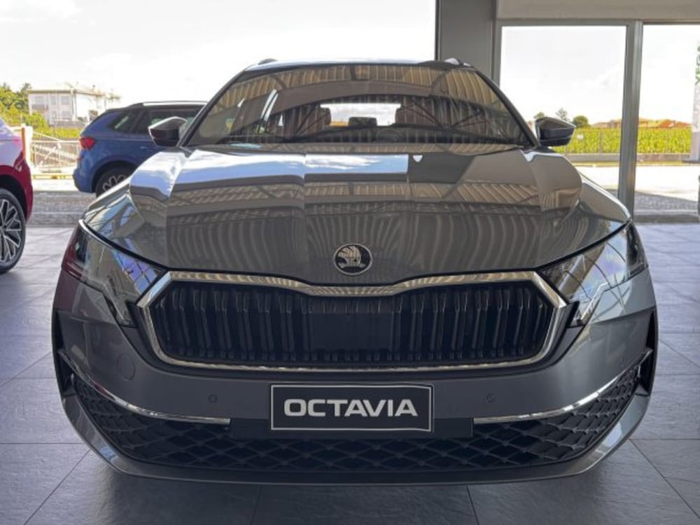 Skoda Octavia Station Wagon nuova a Vicenza (2)