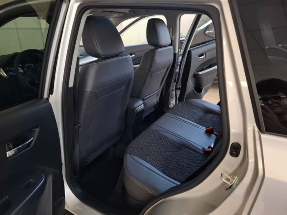 Suzuki Vitara nuova a Reggio Emilia (11)