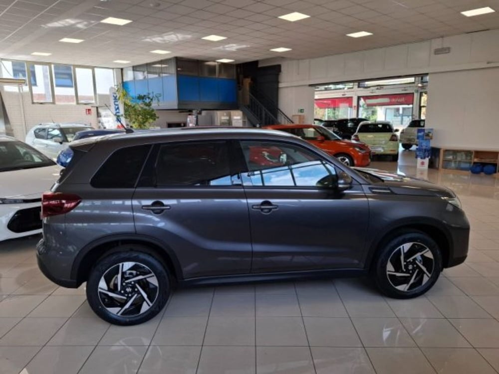 Suzuki Vitara nuova a Reggio Emilia (6)