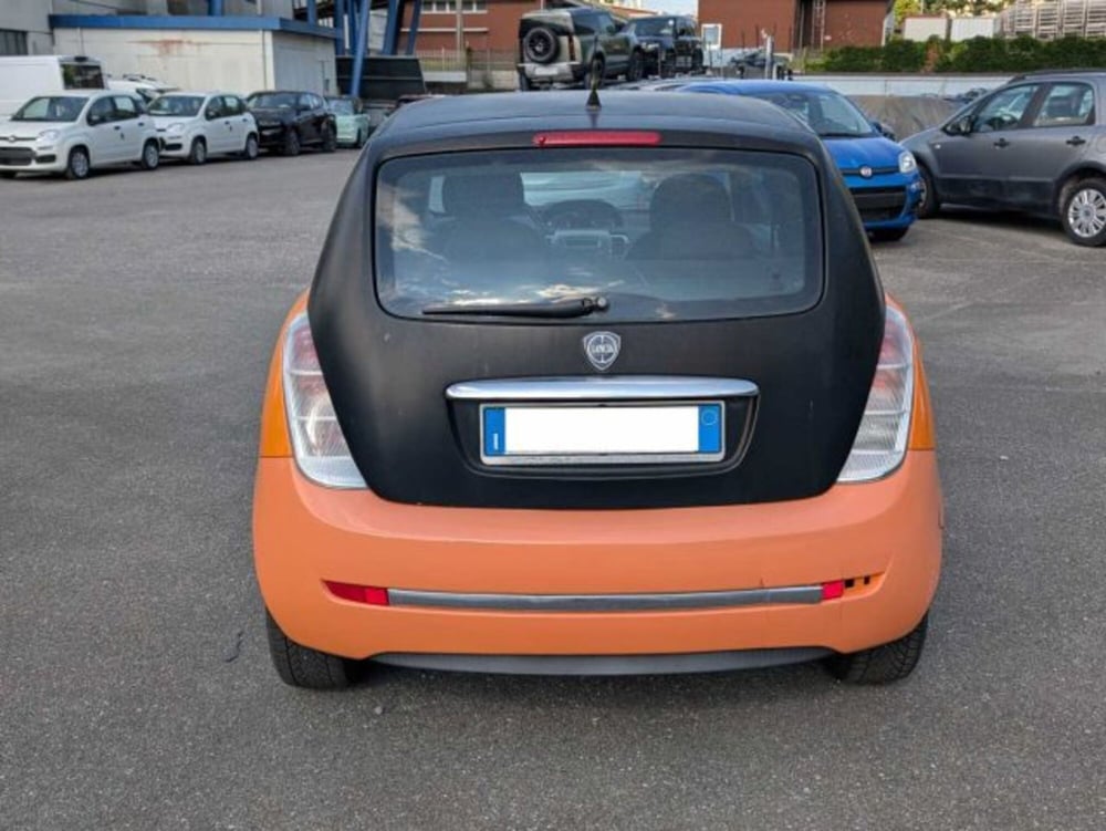 Lancia Ypsilon usata a Sondrio (4)