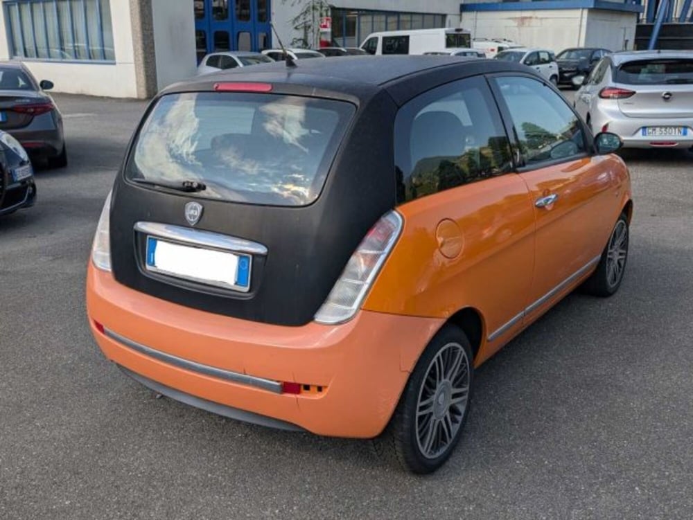 Lancia Ypsilon usata a Sondrio (5)