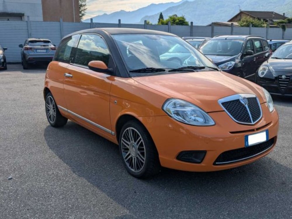 Lancia Ypsilon usata a Sondrio (7)