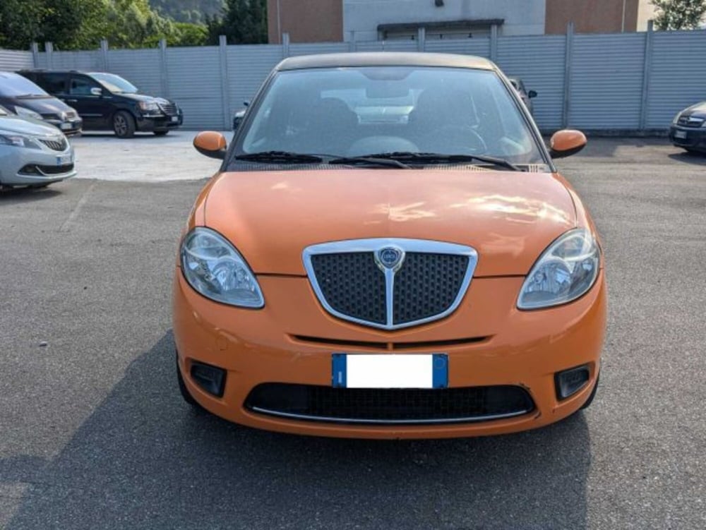 Lancia Ypsilon usata a Sondrio (8)
