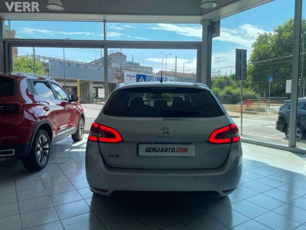 Peugeot 308 SW usata a Milano (11)