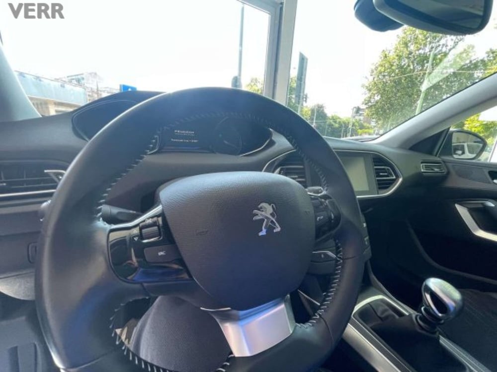 Peugeot 308 SW usata a Milano (5)