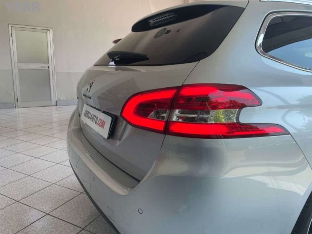 Peugeot 308 SW usata a Milano (9)