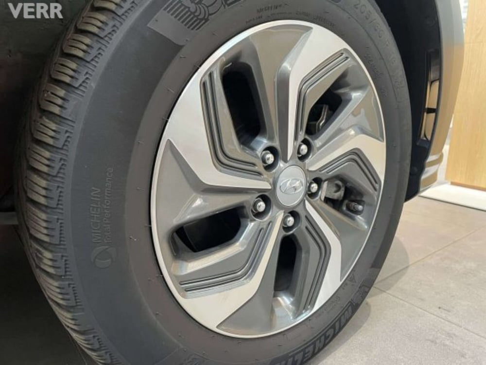 Hyundai Kona usata a Milano (12)