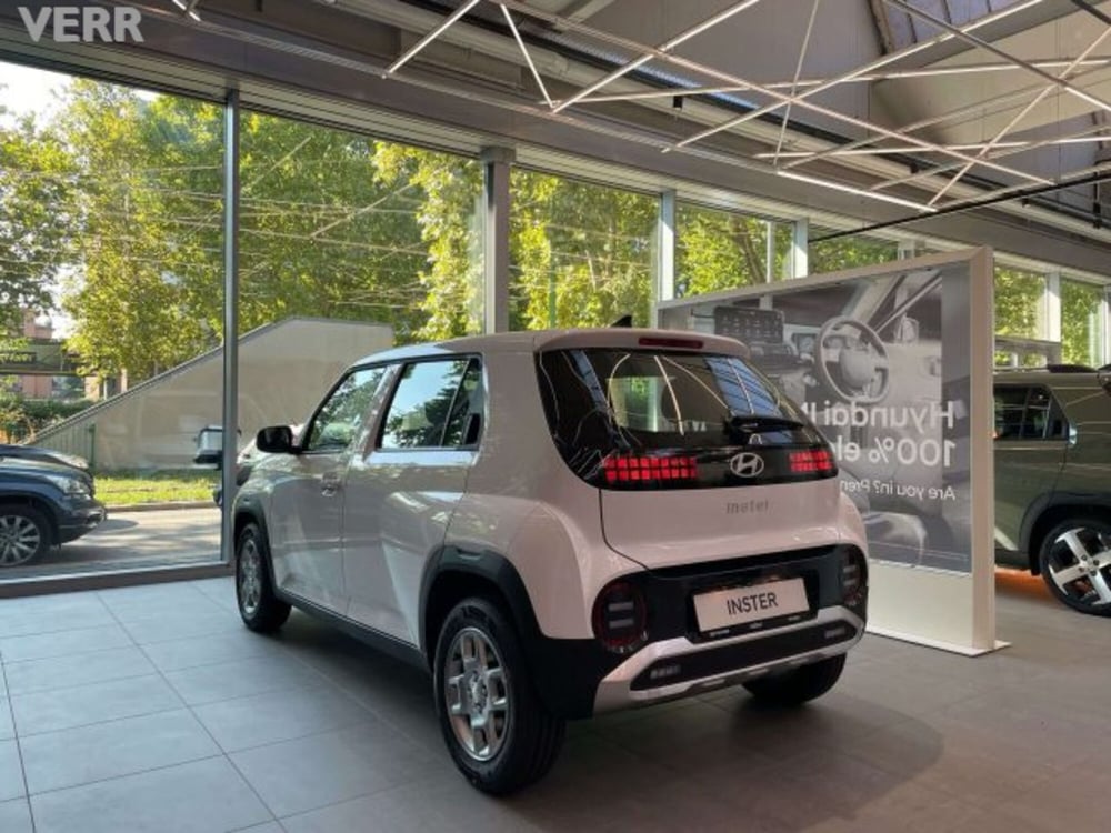Hyundai Inster nuova a Milano (6)