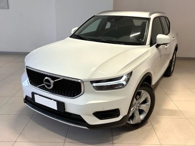 Volvo XC40 D3 Geartronic Momentum Pro del 2019 usata a Napoli