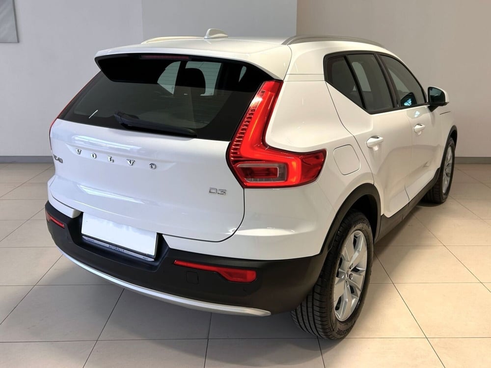 Volvo XC40 usata a Napoli (2)