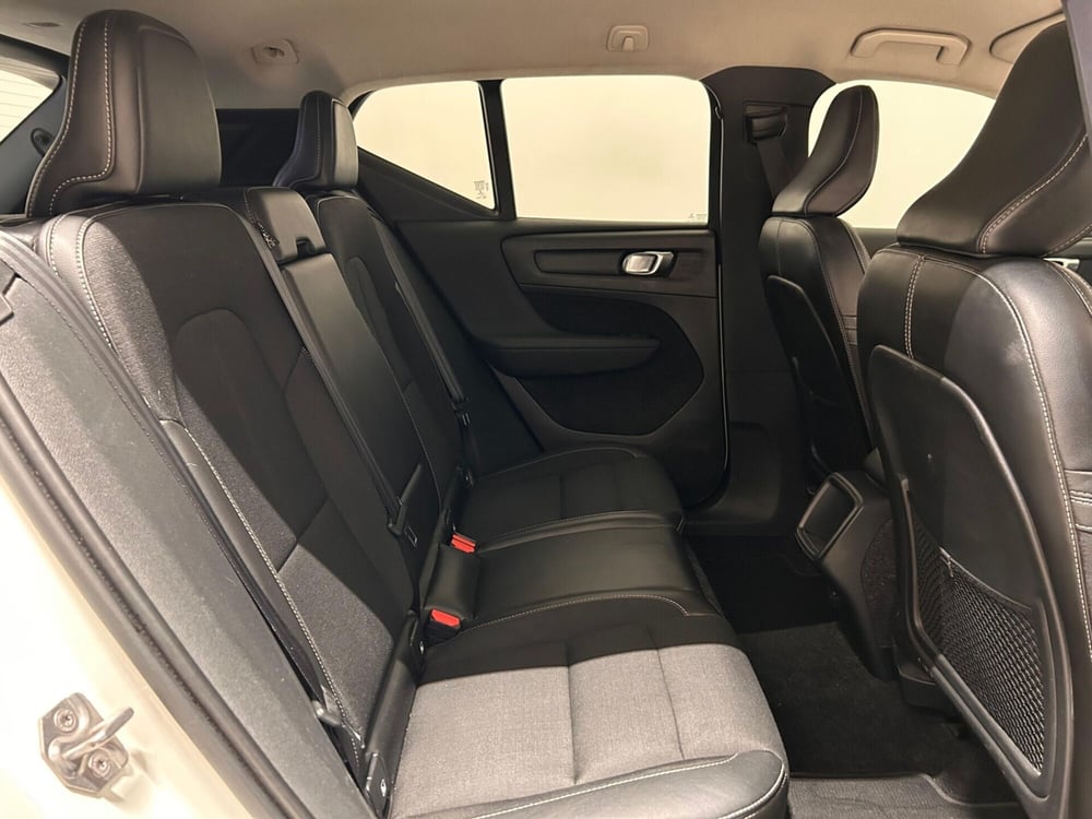 Volvo XC40 usata a Napoli (5)