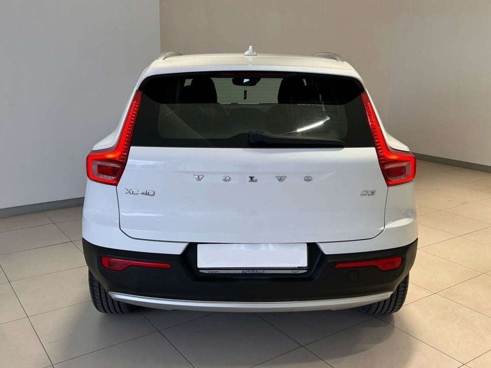 Volvo XC40 usata a Napoli (7)