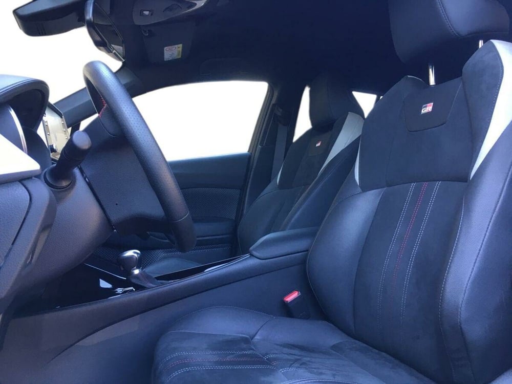 Toyota Toyota C-HR usata a Lecco (11)
