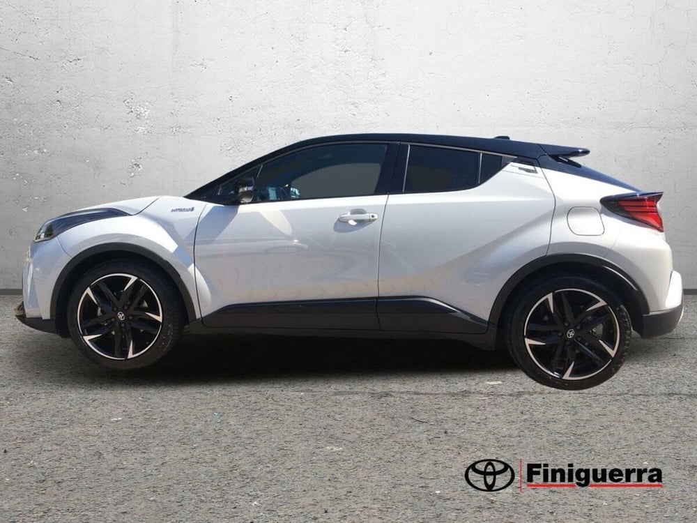 Toyota Toyota C-HR usata a Lecco (7)