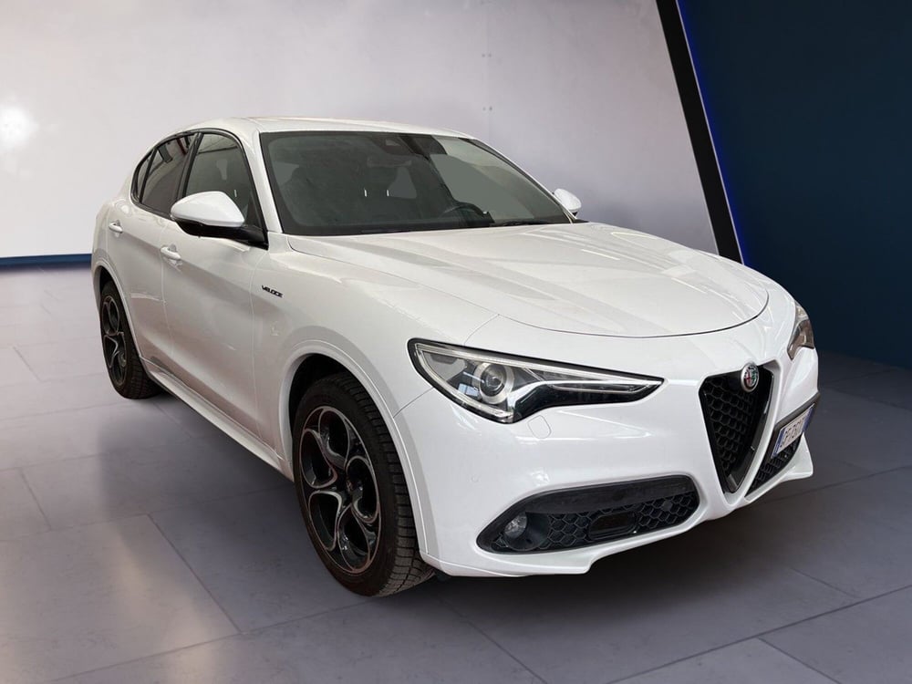 Alfa Romeo Stelvio usata a Torino (3)