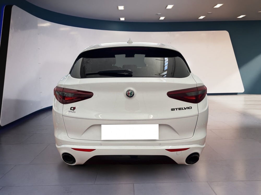 Alfa Romeo Stelvio usata a Torino (6)