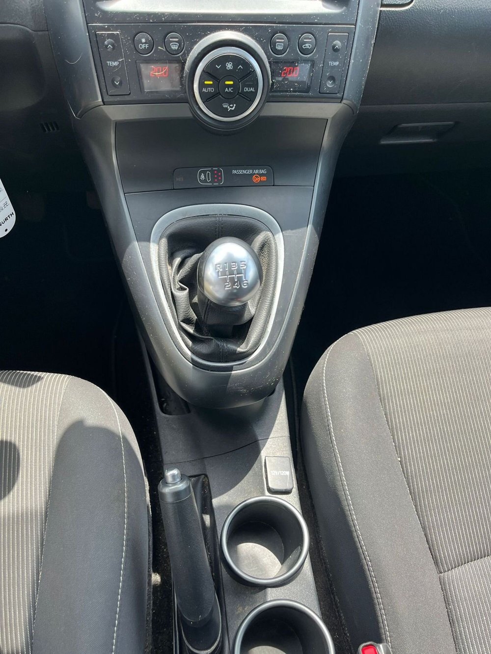 Toyota Verso usata a Milano (19)