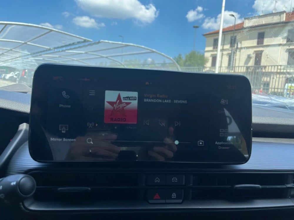 Jeep Avenger nuova a Milano (18)