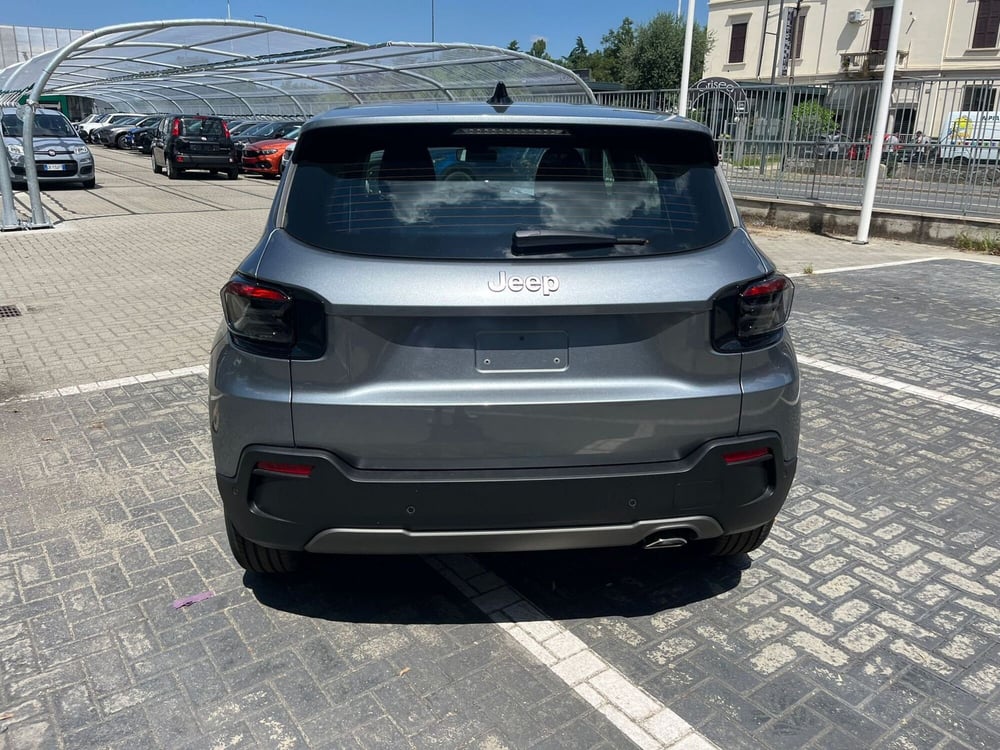 Jeep Avenger nuova a Milano (8)