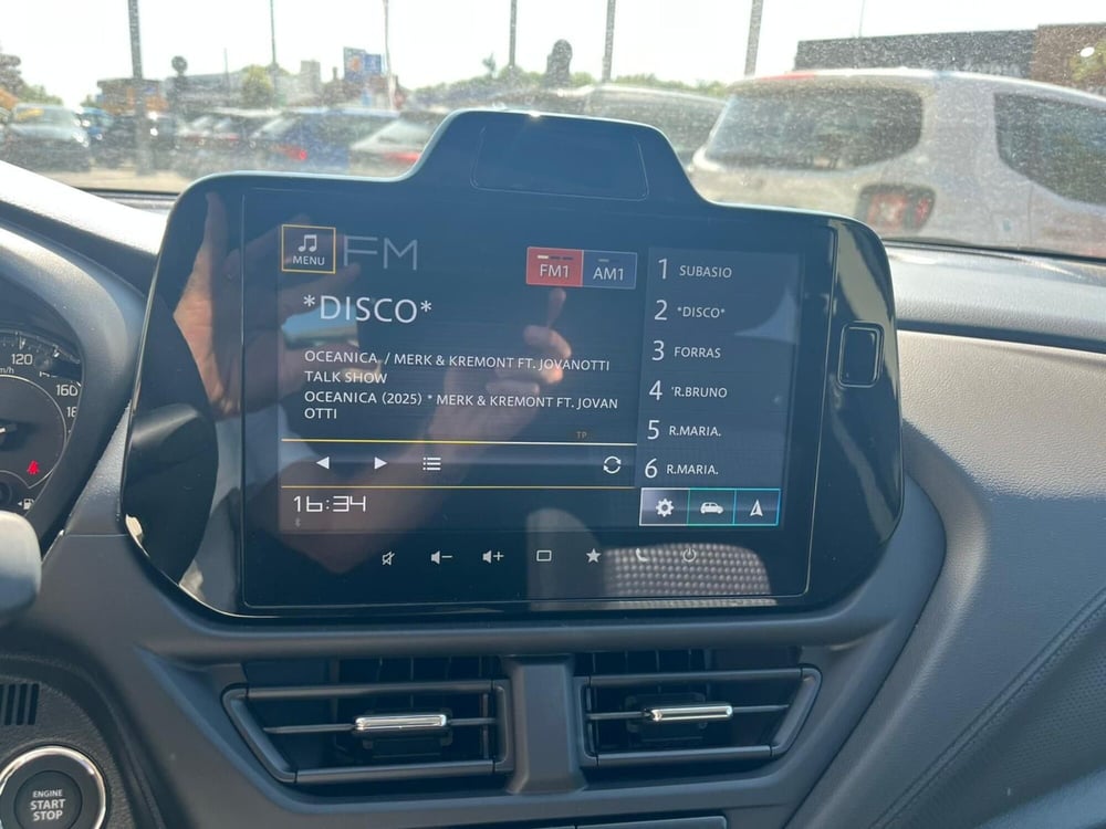 Suzuki S-Cross nuova a Milano (19)