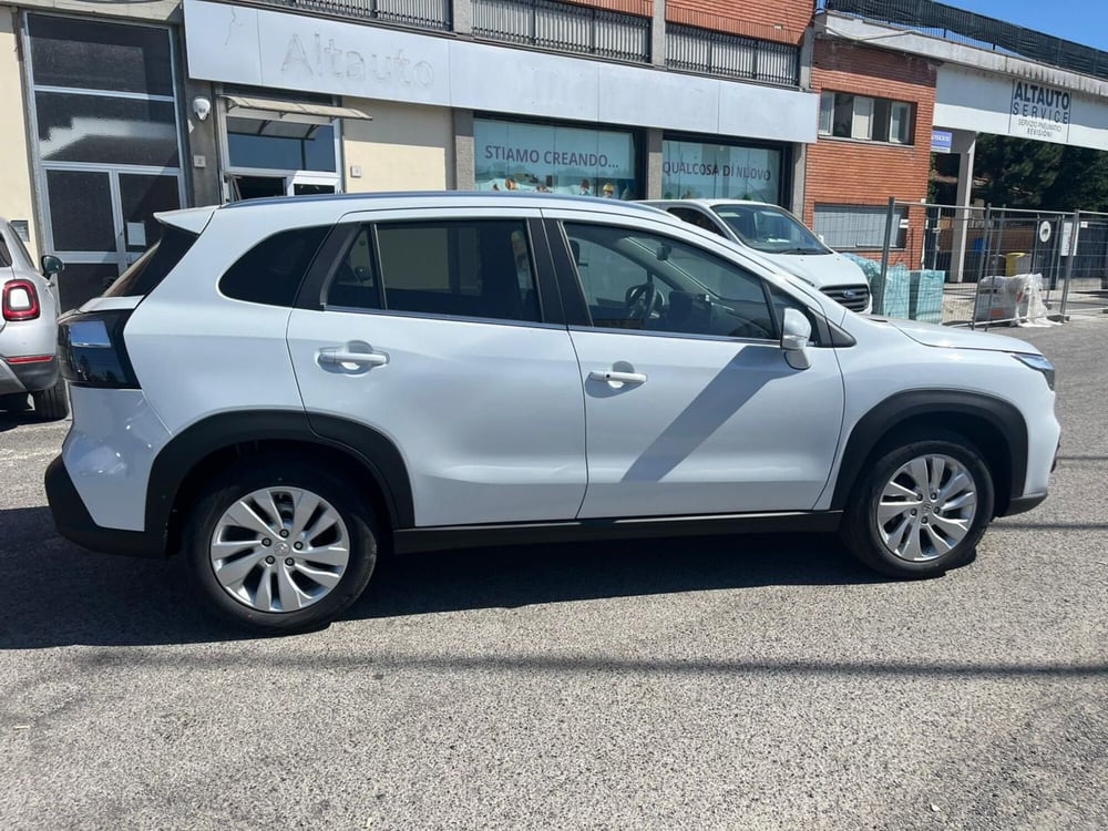 Suzuki S-Cross nuova a Milano (5)