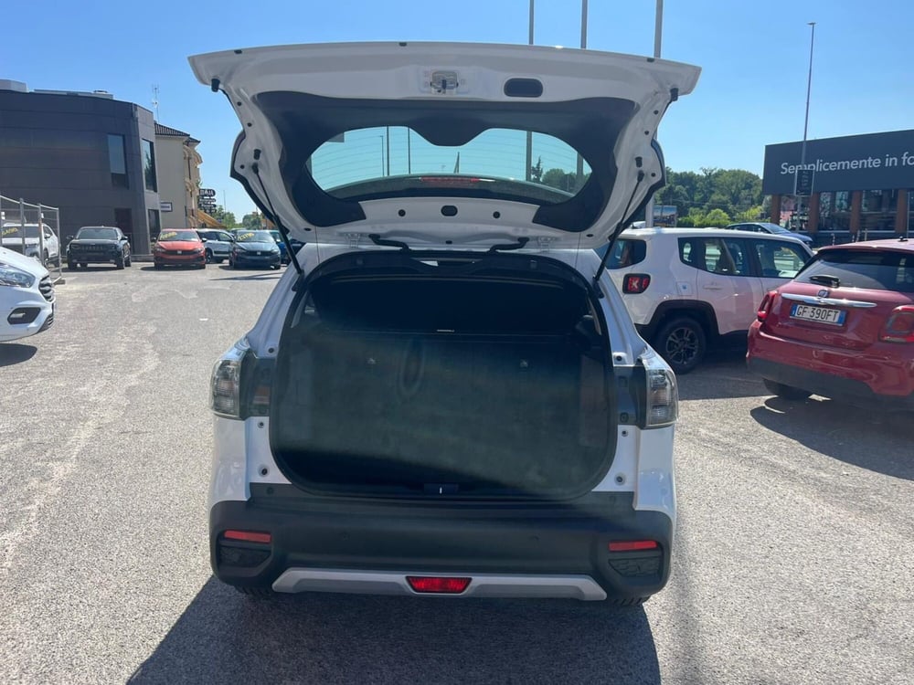 Suzuki S-Cross nuova a Milano (9)
