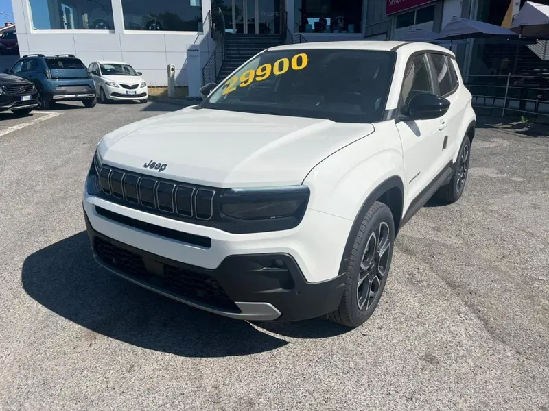 Jeep Avenger nuova a Milano