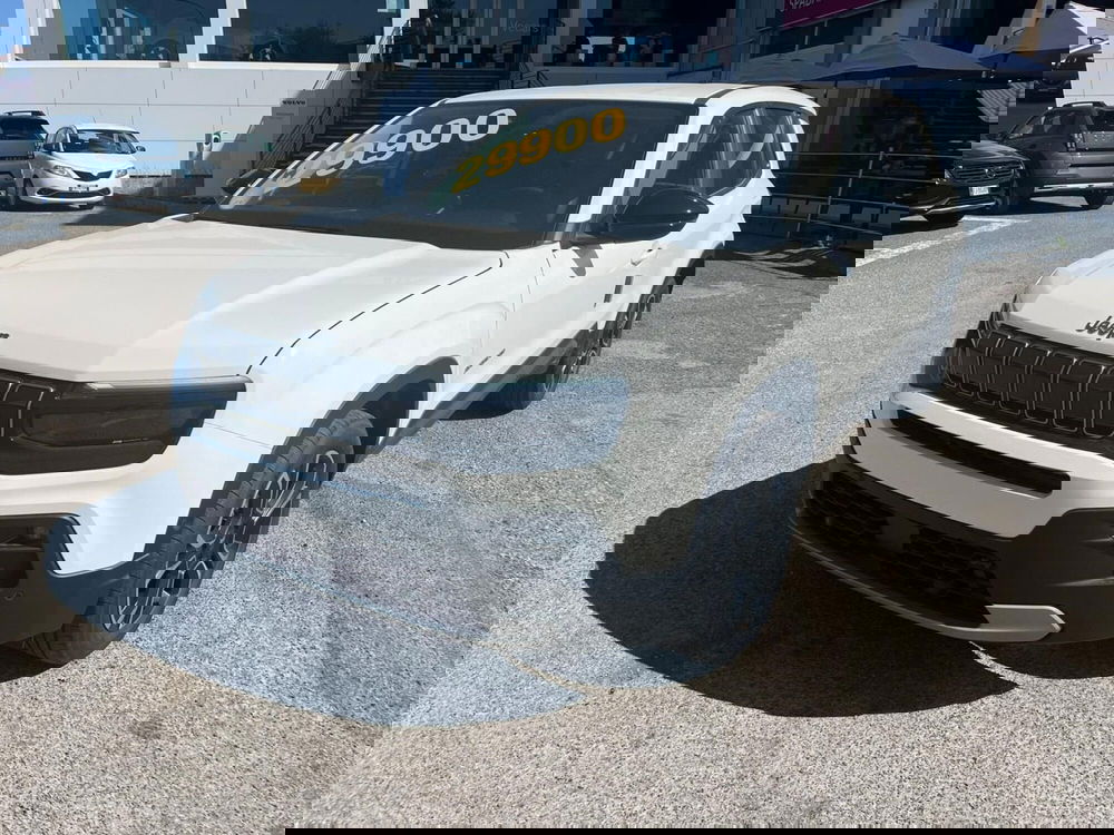 Jeep Avenger nuova a Milano