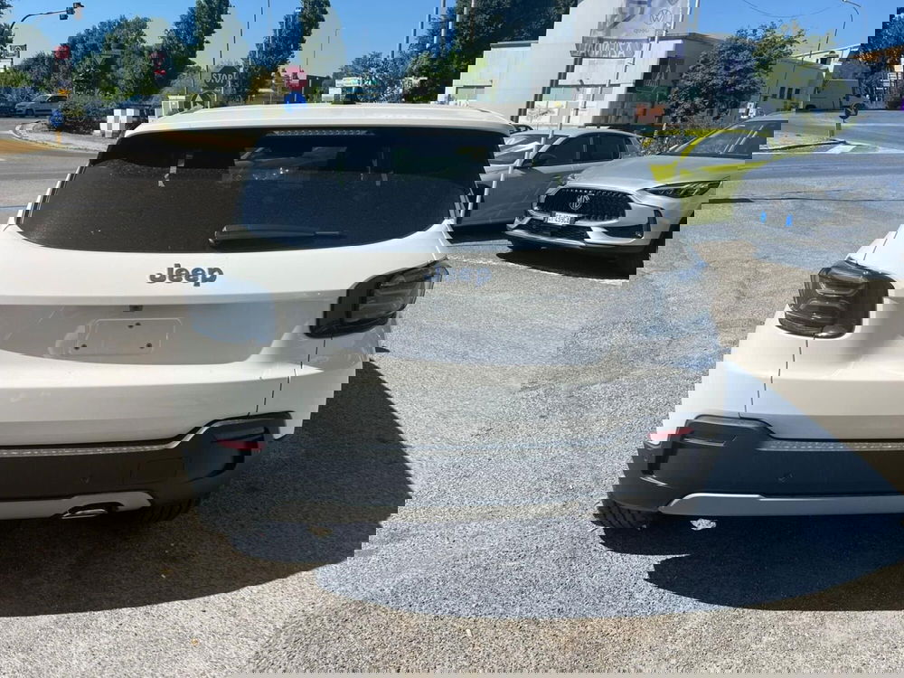 Jeep Avenger nuova a Milano (7)