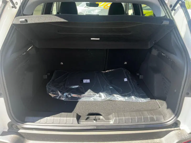 Jeep Avenger nuova a Milano (9)