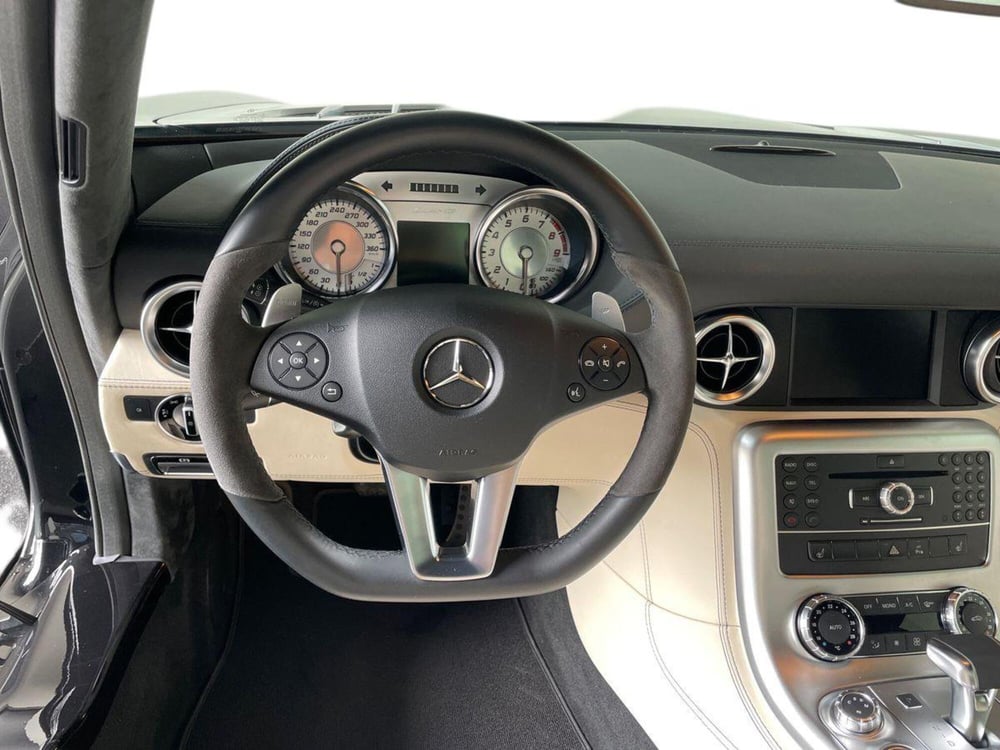 Mercedes-Benz SLS usata a Bergamo (10)