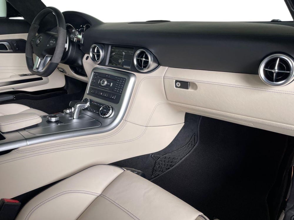 Mercedes-Benz SLS usata a Bergamo (14)