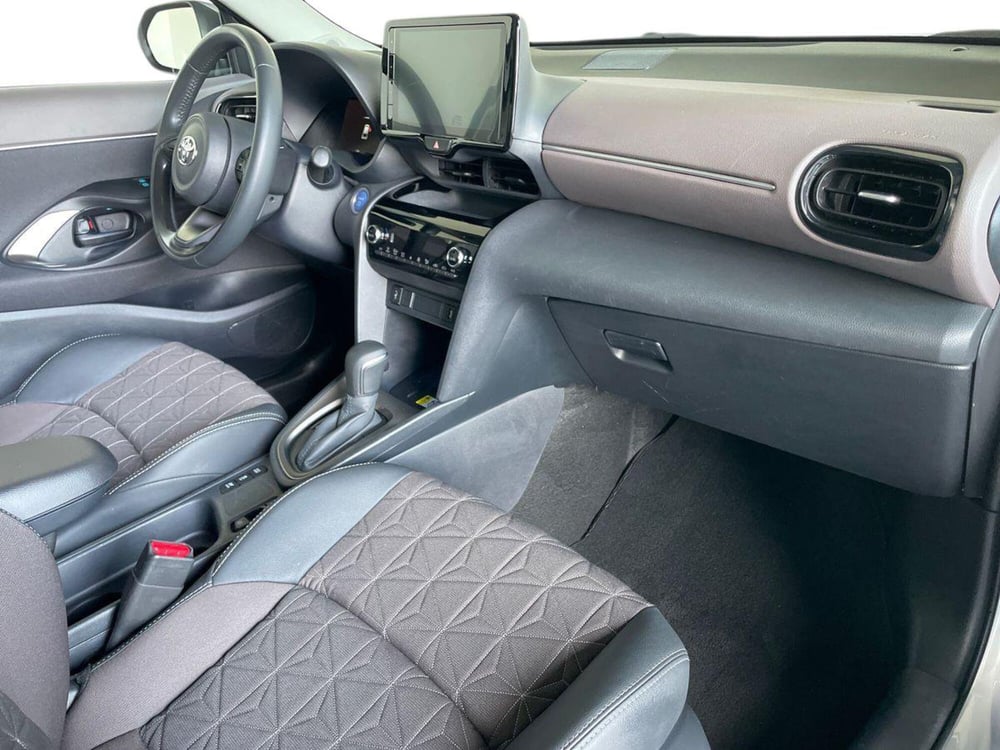 Toyota Yaris Cross usata a Bergamo (14)
