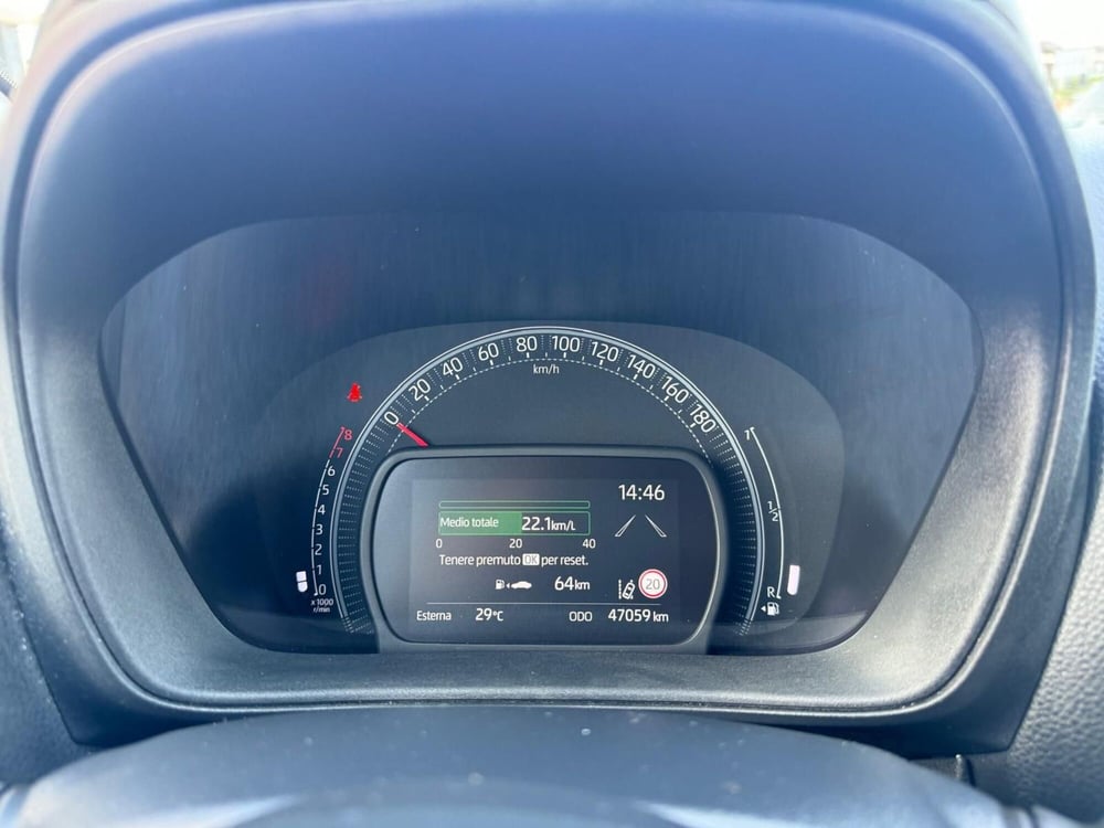 Toyota Aygo X usata a Modena (10)