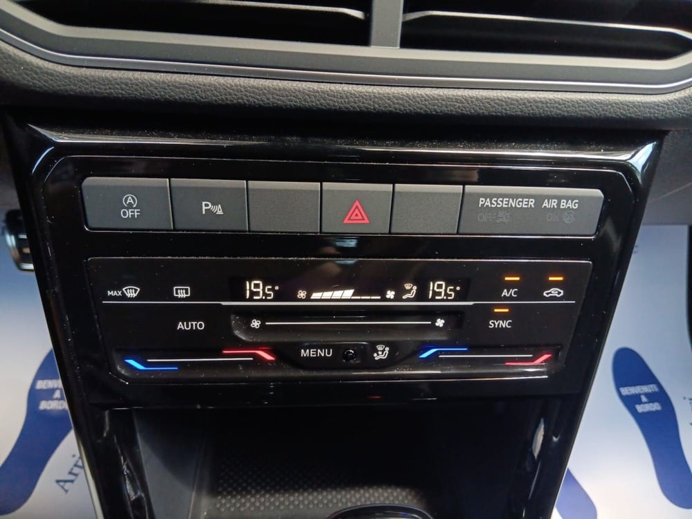 Volkswagen T-Cross nuova a Bologna (19)