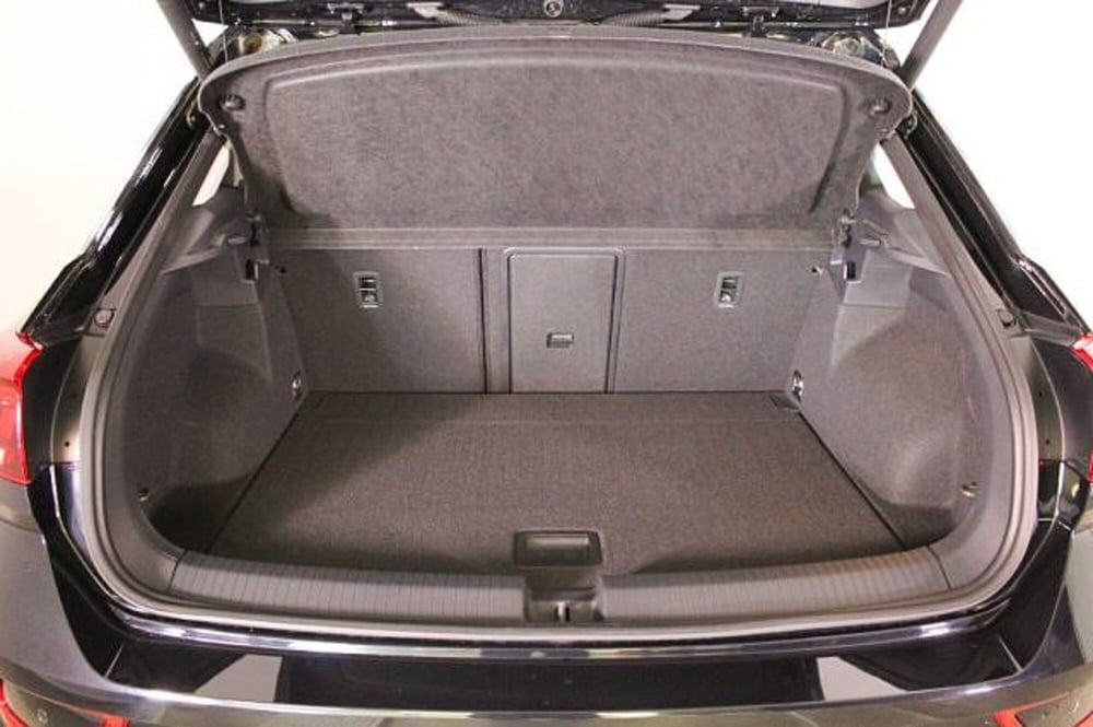 Volkswagen T-Roc Cabrio usata a Novara (11)