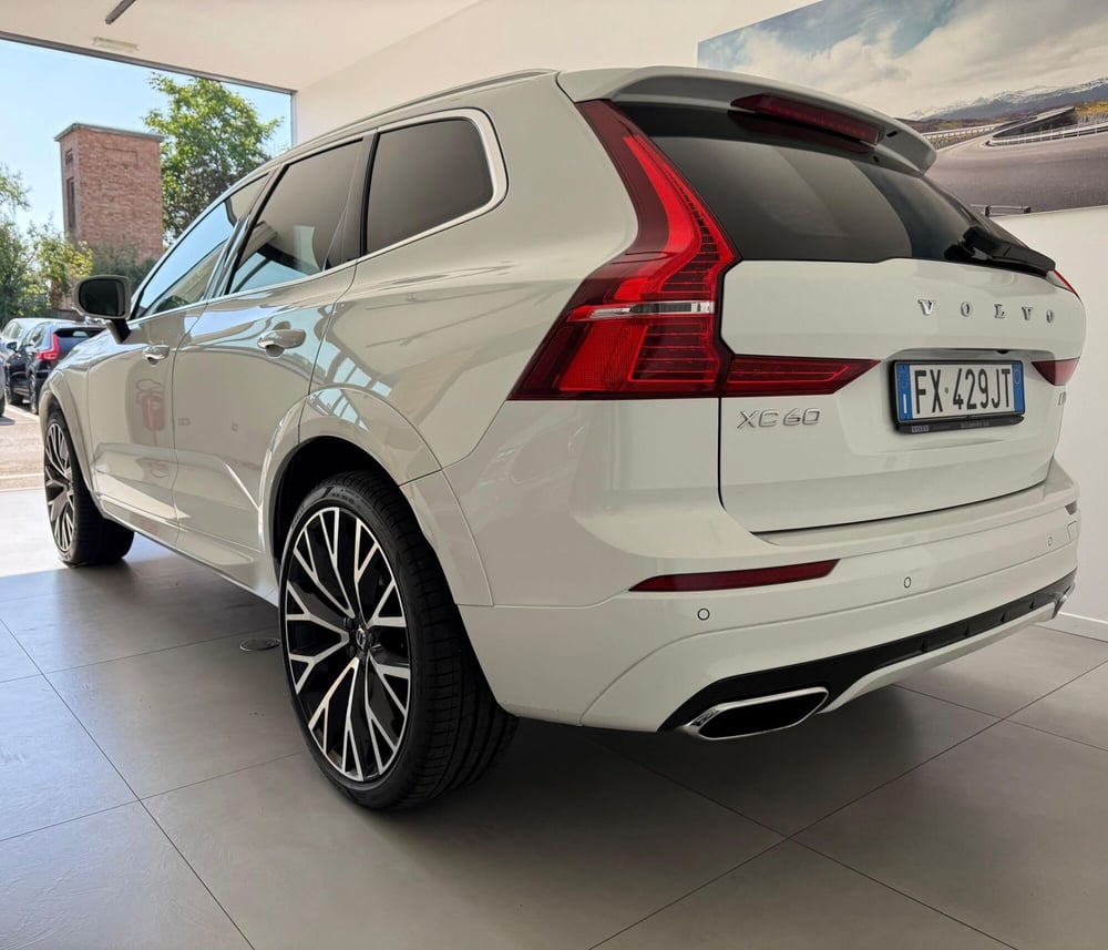 Volvo XC60 usata a Parma (8)