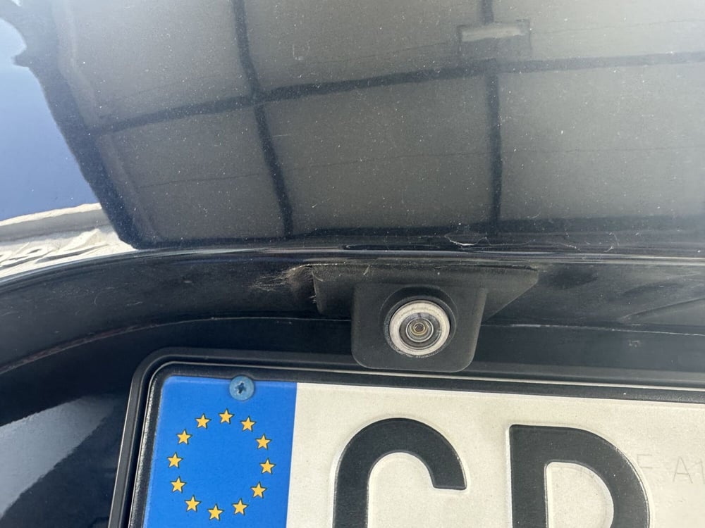Opel Crossland X usata a Milano (11)