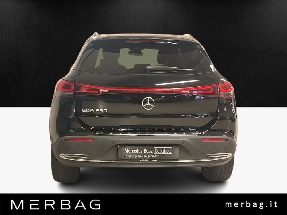 Mercedes-Benz EQA usata a Milano (4)