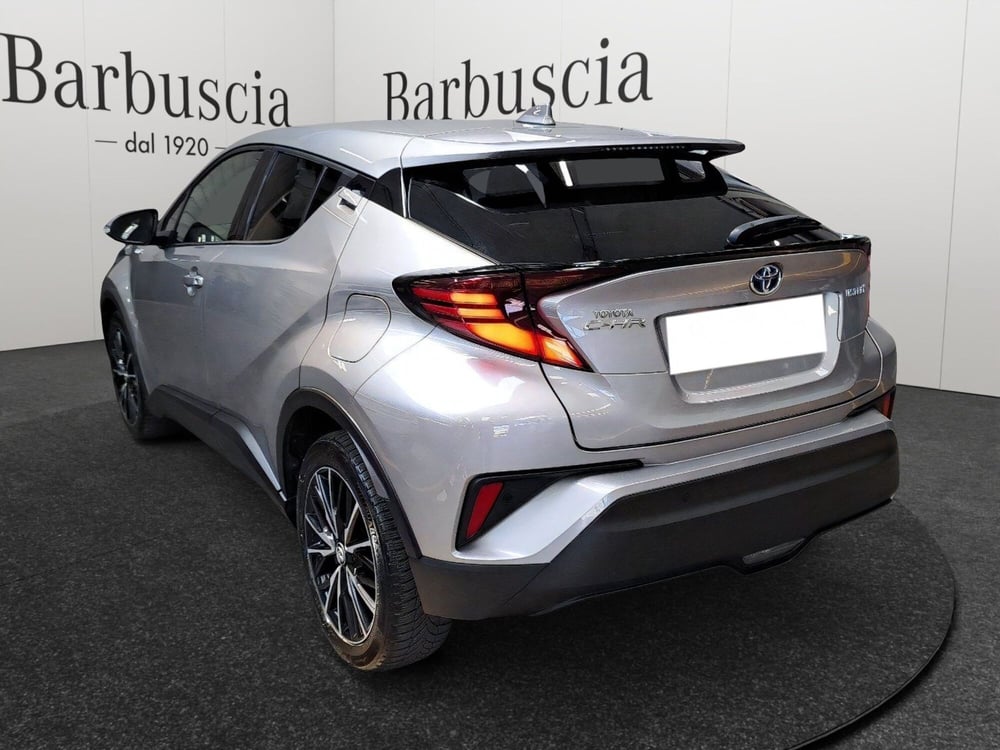 Toyota Toyota C-HR usata a Pescara (3)