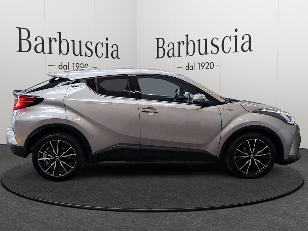 Toyota Toyota C-HR usata a Pescara (5)