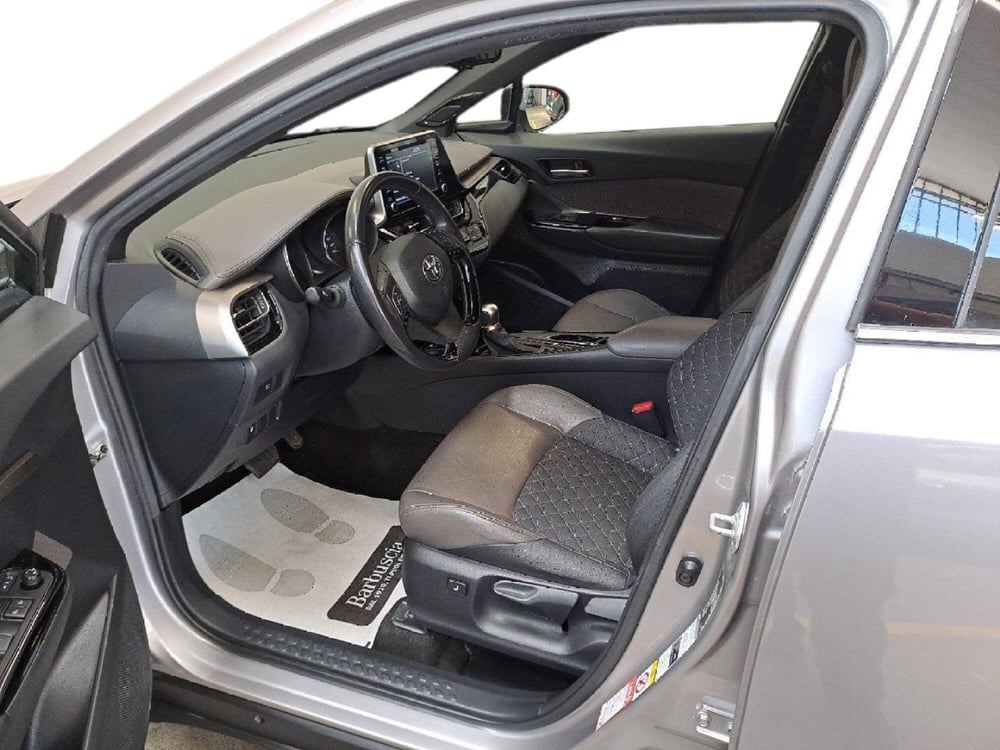 Toyota Toyota C-HR usata a Pescara (6)
