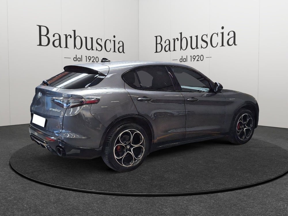 Alfa Romeo Stelvio usata a Pescara (5)