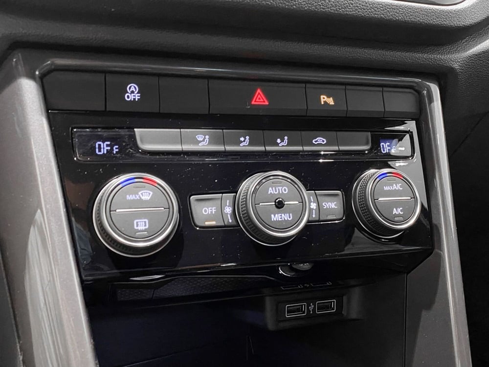 Volkswagen T-Roc usata a Padova (12)