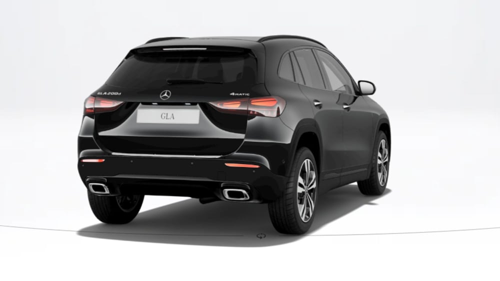 Mercedes-Benz GLA SUV nuova a Bolzano (3)