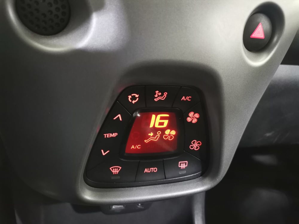 Toyota Aygo usata a Salerno (18)